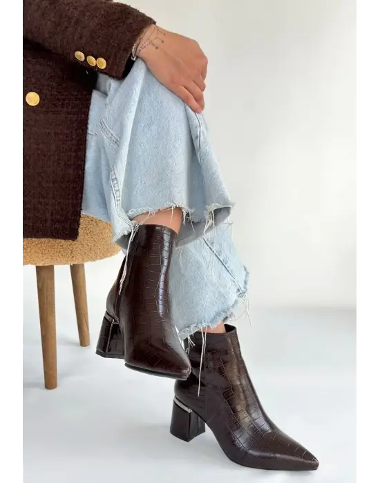 Meça Kahverengi Cilt Topuklu Bot