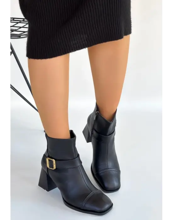 Mejjo Siyah Cilt Topuklu Bot