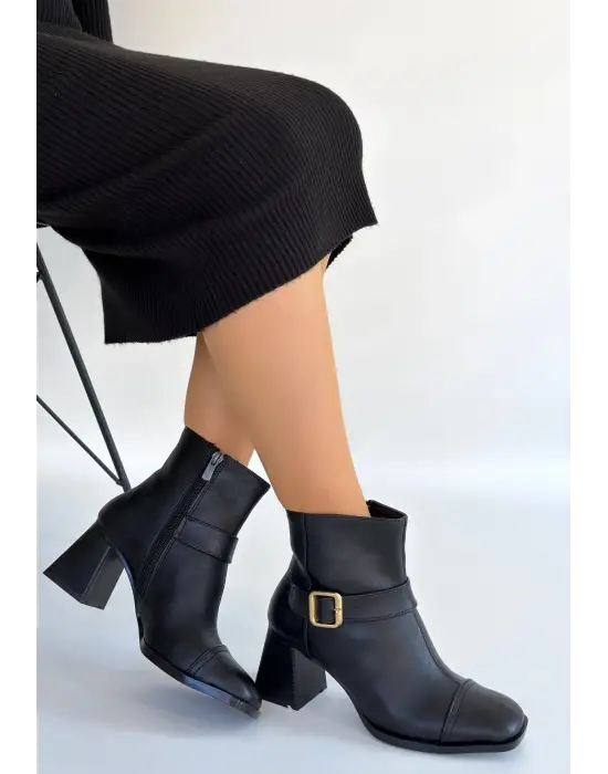 Mejjo Siyah Cilt Topuklu Bot