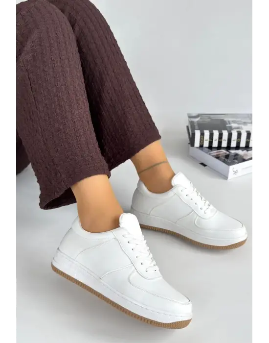 Omarı Cilt Bağcıklı Beyaz Spor Ayakkabı