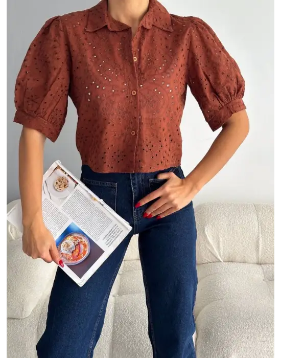 Omarı Çiçek Desenli Crop Gömlek