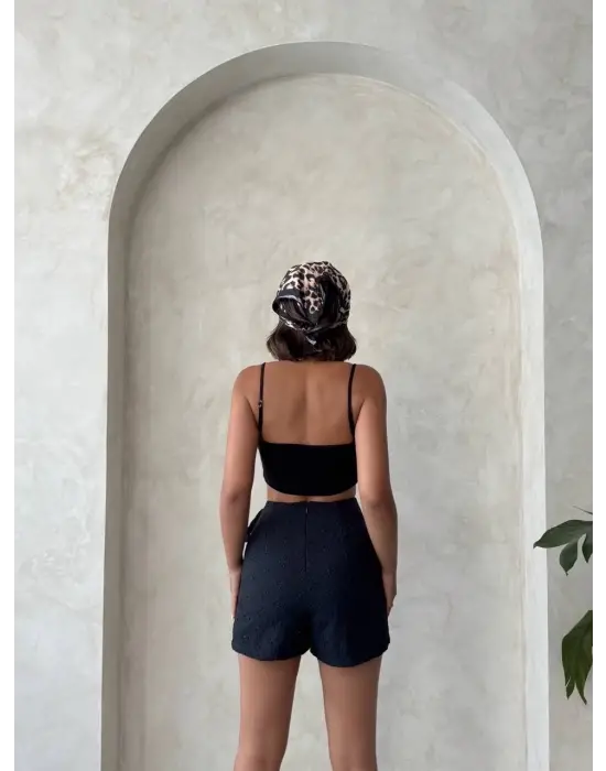 Omarı Rahat ve Şık Şort Etek – Yazın Trendi