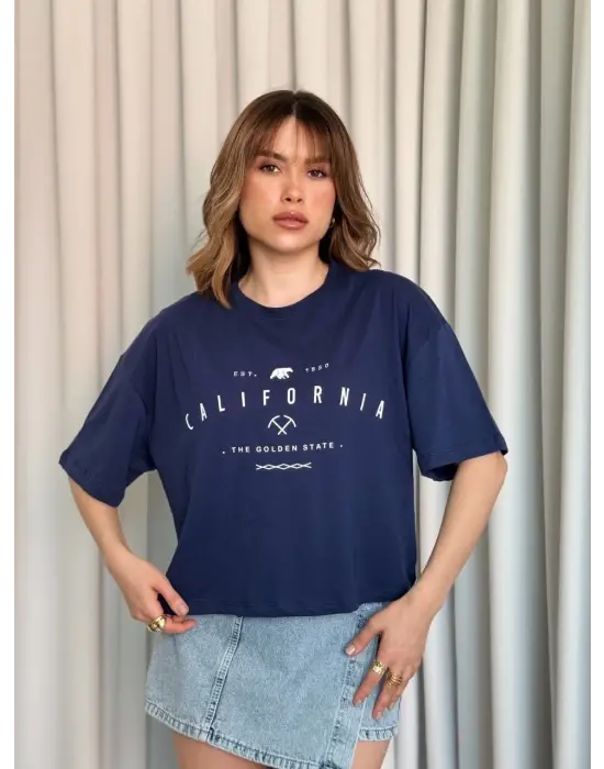 Omarı Yumuşak Yün Dokulu Desenli Tişört