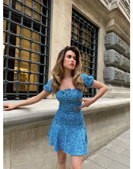 Omarı Şık Desenli Etekli Takım