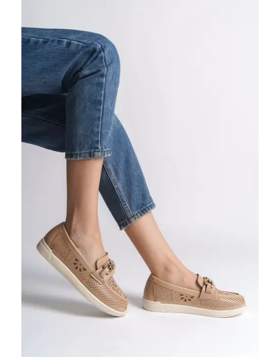 Omarı Çiçek Desenli Rahat Tabanlı Bayan Babet Ayakkabı - Ten