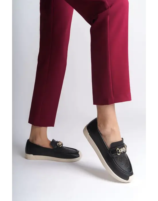 Omarı Çiçek Desenli Rahat Tabaan Bayan Babet Ayakkabı Siyah