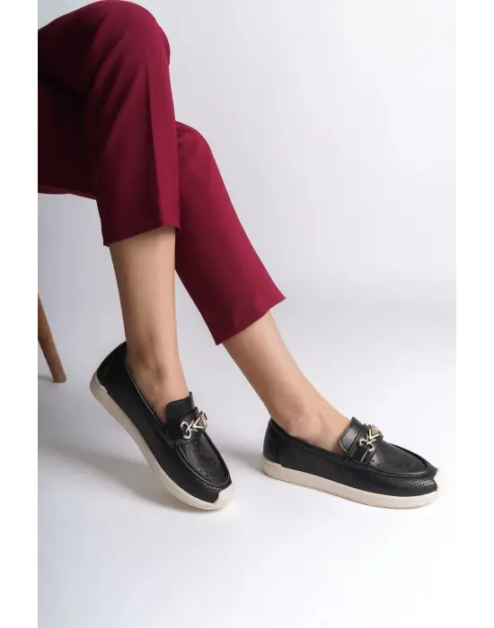 Omarı Çiçek Desenli Rahat Tabaan Bayan Babet Ayakkabı Siyah