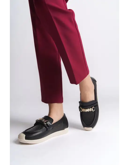 Omarı Çiçek Desenli Rahat Tabaan Bayan Babet Ayakkabı Siyah