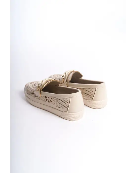 Omarı Çiçek Desenli Rahat Tabanlı Bayan Babet Ayakkabı - Krem