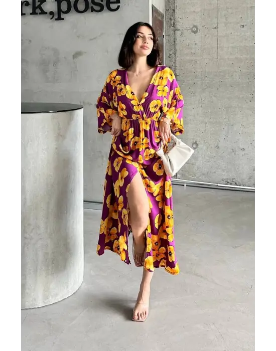 Omarı Çiçek Desenli Şık Elbise Modelleri