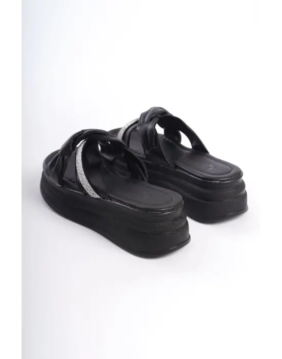 Omarı Düz Topuklu Taşlı Kalın Tabanlı Bayan Terlik - Siyah