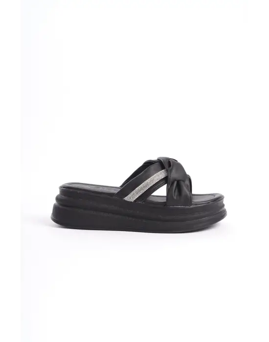 Omarı Düz Topuklu Taşlı Kalın Tabanlı Bayan Terlik - Siyah