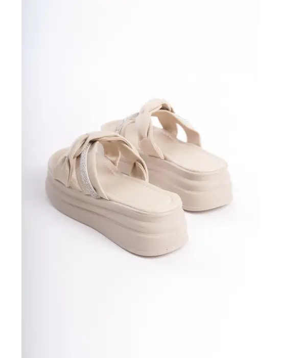 Omarı Krem Düz Topuklu Taşlı Kalın Tabanlı Bayan Terlik