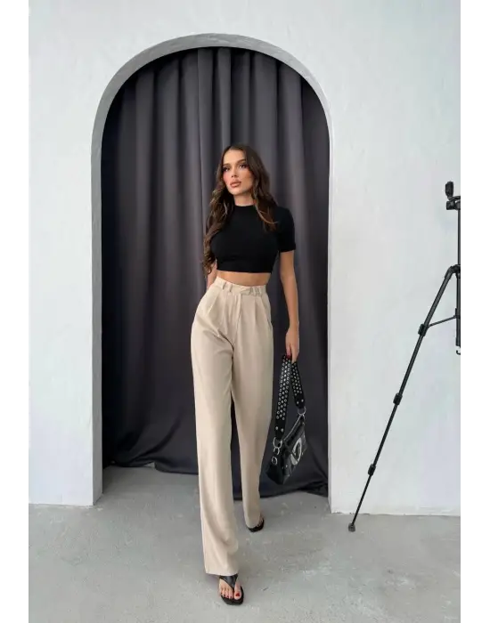 Omarı Rahat Kullanımıyla Şık Kancalı Pantolon