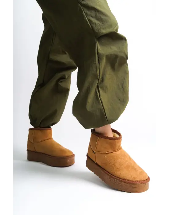 Omarı Kürklü Kısa Süet Bayan Bot - Günlük Şık Tasarım