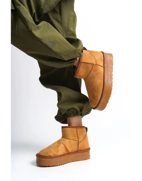 Omarı Kürklü Kısa Süet Bayan Bot - Günlük Şık Tasarım