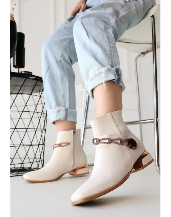 Omarı Kadın Klasik Bej Topuklu Bot