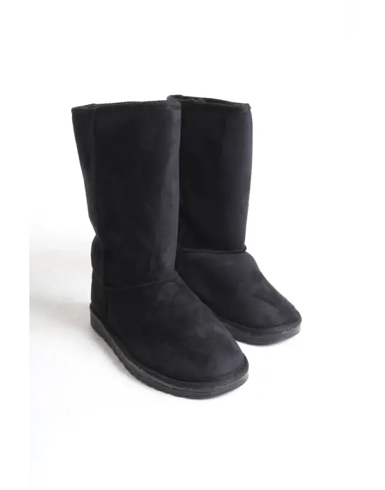 Omarı Siyah Kürklü Düz Taban Bayan Bot - Şık ve Konforlu