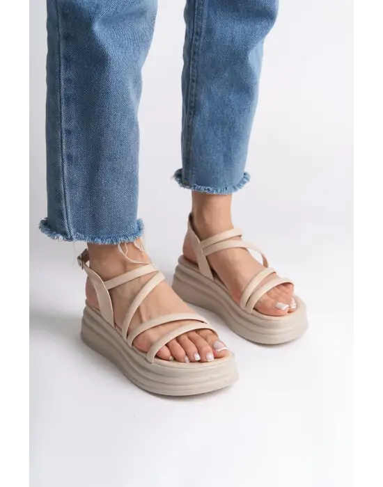 Omarı Şerit Detaylı Rahat Tabanlı Tabaan Sandalet