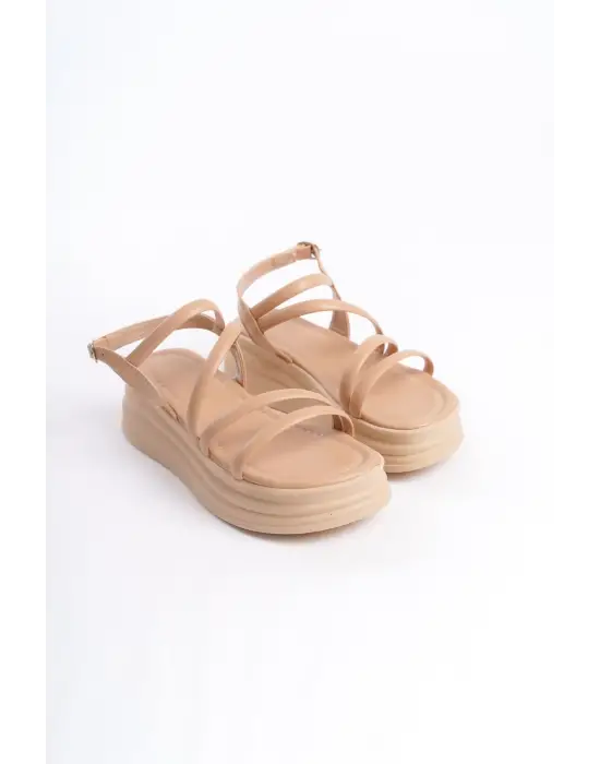 Omarı Rahat Tasarımlı Tokalı Tabaan Bayan Sandalet