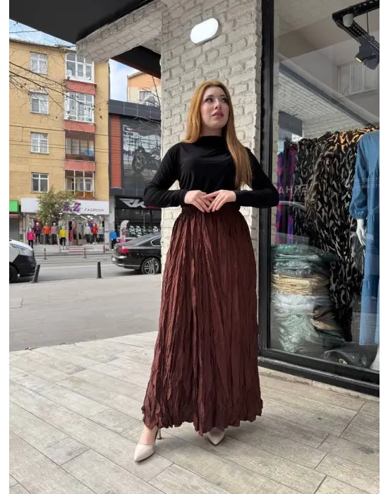 Omarı Şık Kahve Rengi Krep Etek