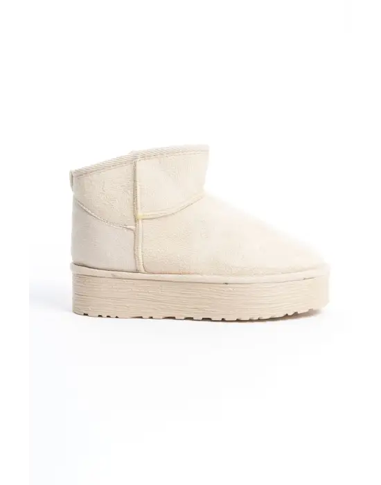 Omarı Krem Süet Kısa Bot - Düz ve Kalın Tabanlı, İçi Kürklü