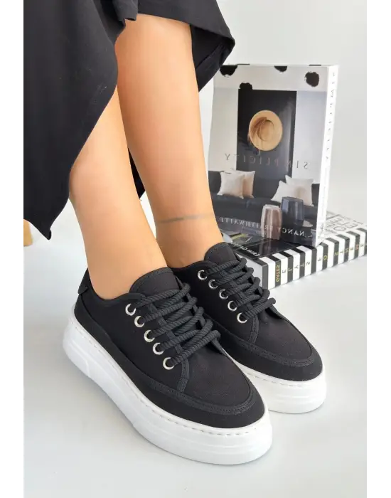 Omarı Siyah Keten Bağcıklı Spor Ayakkabı