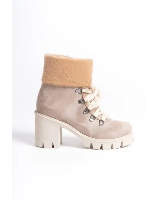 Omarı Rahat Tabanlı Kürk Detaylı Süet Bayan Bot - Tabaan Topuklu Şık Tasarım