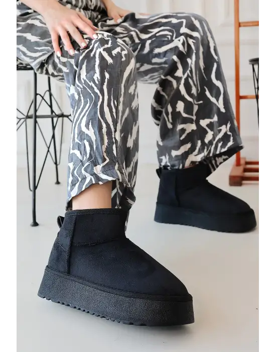 Omarı Siyah Süet Yüksek Topuklu Bot