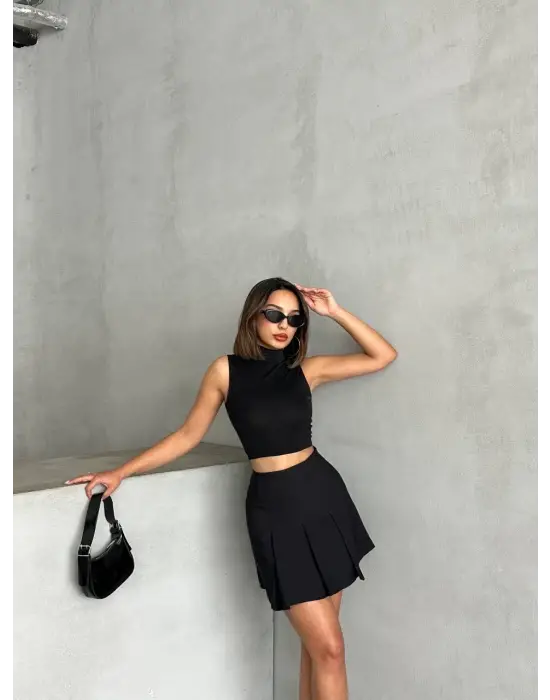 Omarı Şık ve Havalı Pileli Etek Modeli