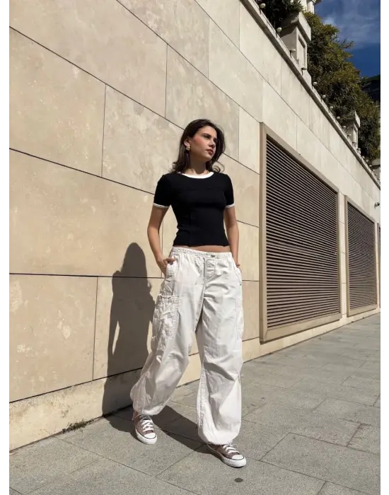 Omarı Yaka Kol Detaylı Şık Bluz