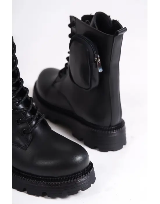 Omarı Rahat Tabanlı Fermuarlı Çantalı Siyah Bayan Bot