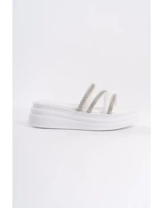 Omarı Rahat ve Şık Beyaz Topuklu Terlik Modeli - ELISE