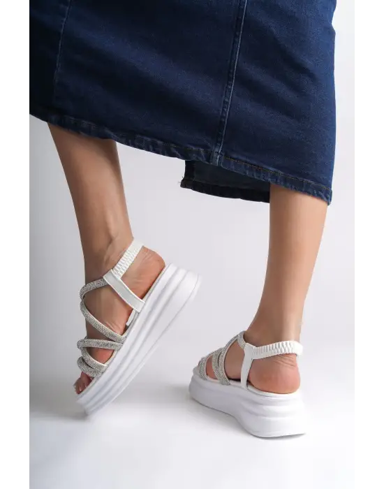 Omarı Taşlı Şeritli Rahat Tabanlı Beyaz Bayan Sandalet