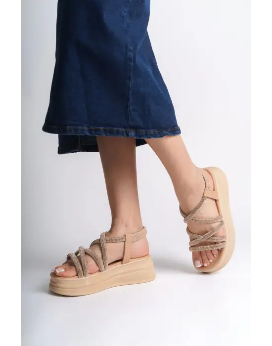 Omarı Taşlı Şeritli Rahat Tabanlı Bayan Sandalet