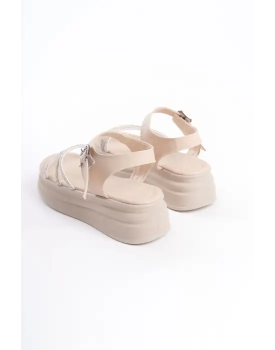 Omarı Rahat Tabanlı Taşlı Tabaan Sandalet Krem