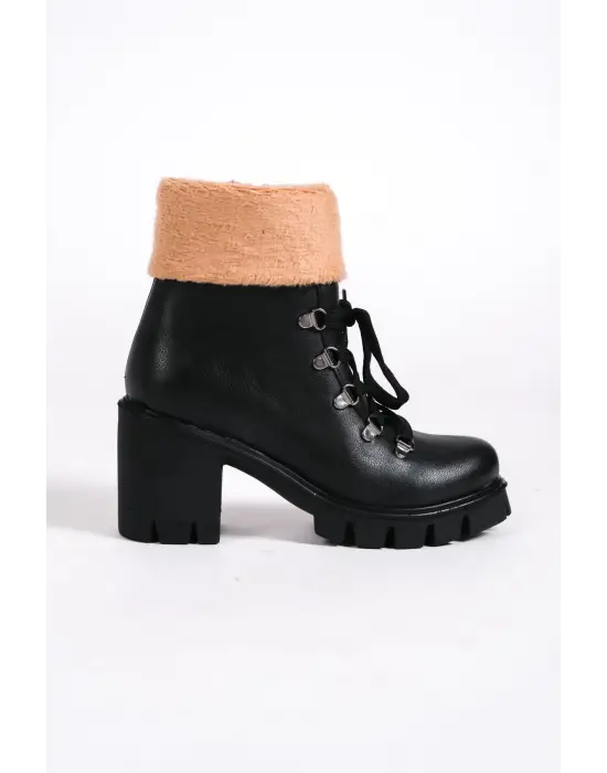 Omarı Kadın Kürklü Tabanlı Siyah Bayan Bot