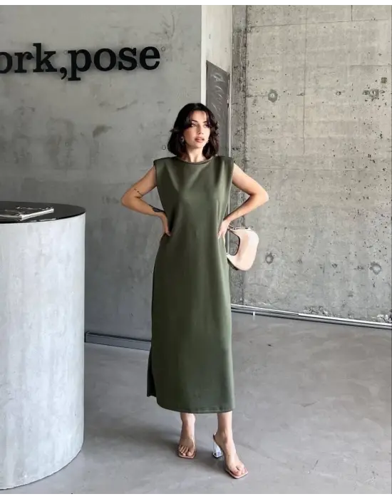 Omarı Şık Vatkalı Elbise Modelleri