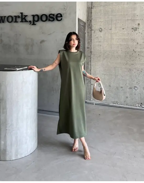 Omarı Şık Vatkalı Elbise Modelleri