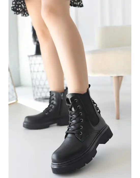 Omarı Deri Bağcıklı Siyah Bot