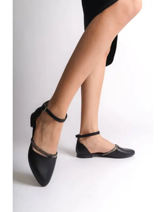 Omarı Rahat Tabaan Taş Detaylı Bayan Babet Ayakkabı - Siyah