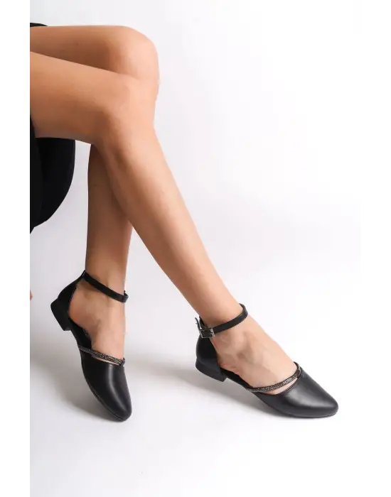 Omarı Rahat Tabaan Taş Detaylı Bayan Babet Ayakkabı - Siyah