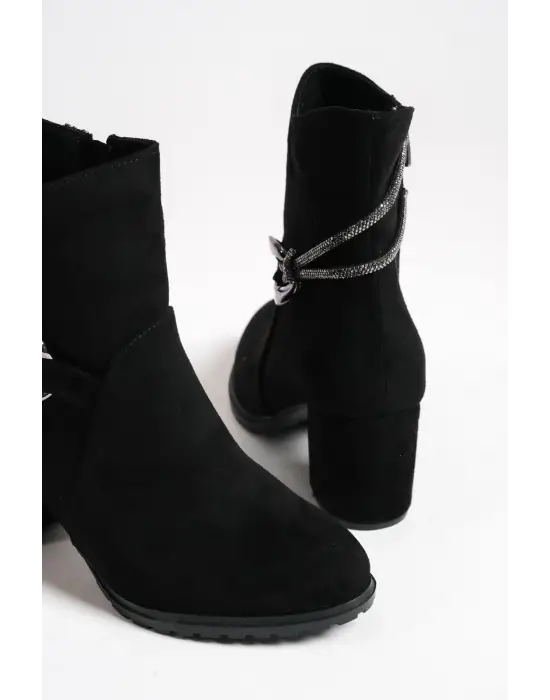 Omarı Taşlı Topuk Detaylı Süet Bayan Bot - Siyah