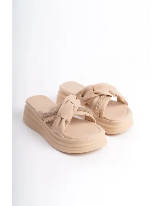 Omarı Rahat ve Şık Taşlı Düz Topuklu Tabaan Bayan Terlik