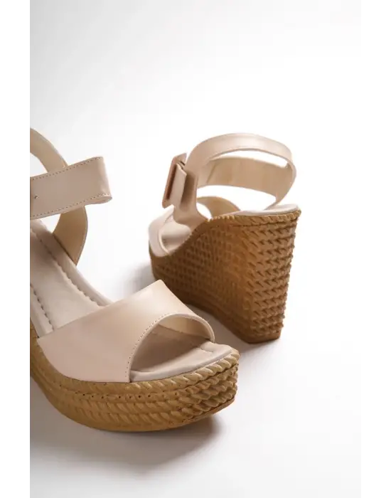 Omarı Rahat Tabanlı Perla Sandalet - Örgü Detaylı Bayan Ayakkabı