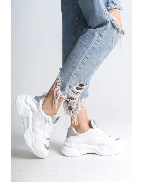 Omarı Rahat Tabanlı Bayan Spor Ayakkabı - Tabaan Triko Detaylı Beyaz/Gri