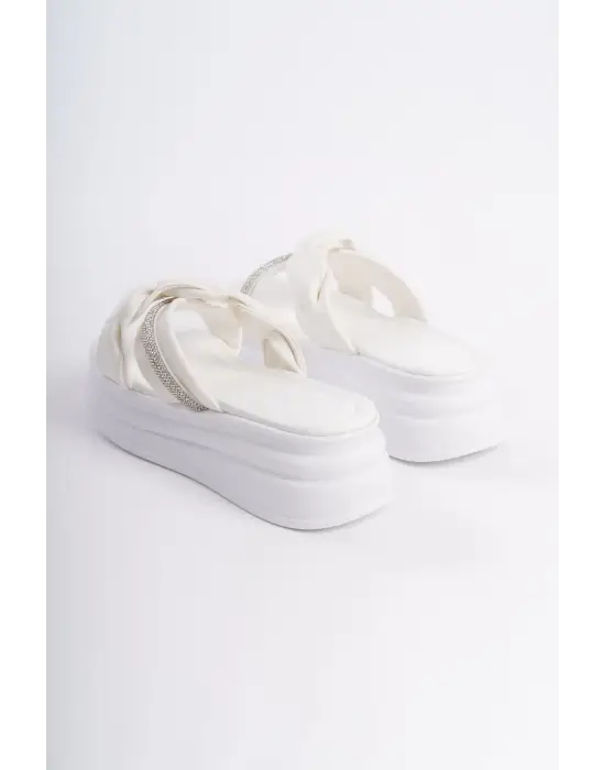 Omarı Desenli Taşlı Kalın Tabanlı Rahat Türk Bayan Terliği - Beyaz