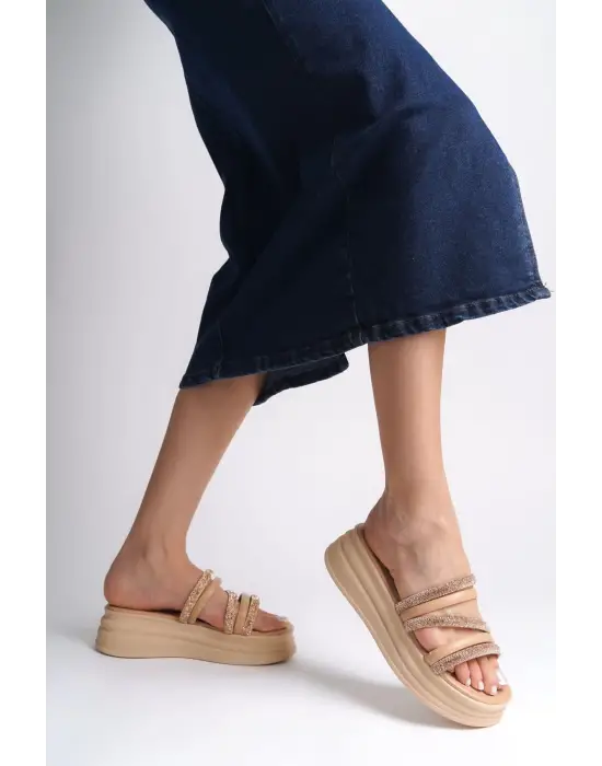 Omarı Şık Taşlı Düz Topuklu Rahat Tabanlı Tabaan Bayan Terlik