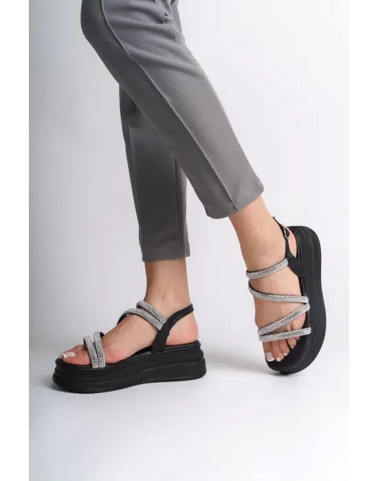 Omarı Kadın Rahat Tabanlı Taşlı Şeritli Sandalet - Siyah
