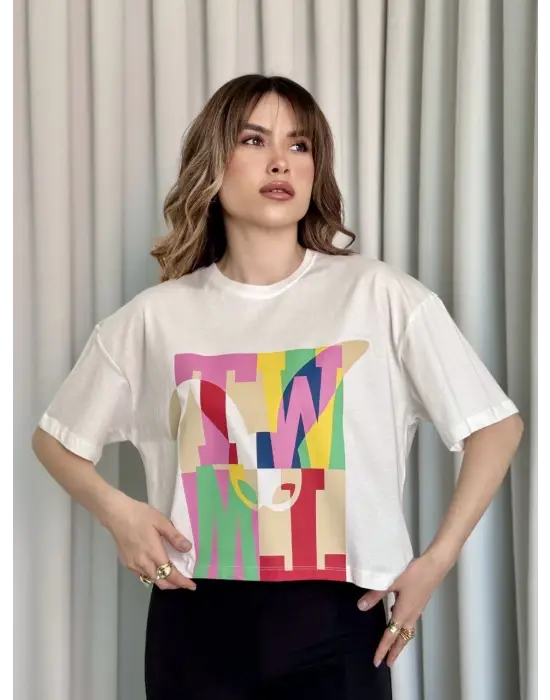 Omarı Trendy ve Tarz Crop Tişört